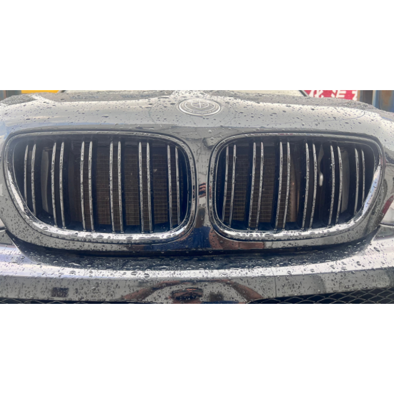 M Style Gloss Black Front Bumper Kidney Grille for BMW X5 E53 LCI 2004 - 2006